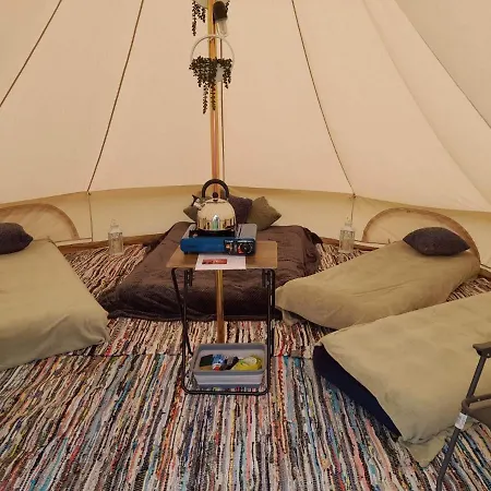 Syds Corner Bell Tent * St Just